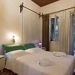 Vila Seafalios *