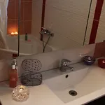 Seafalios خانيا