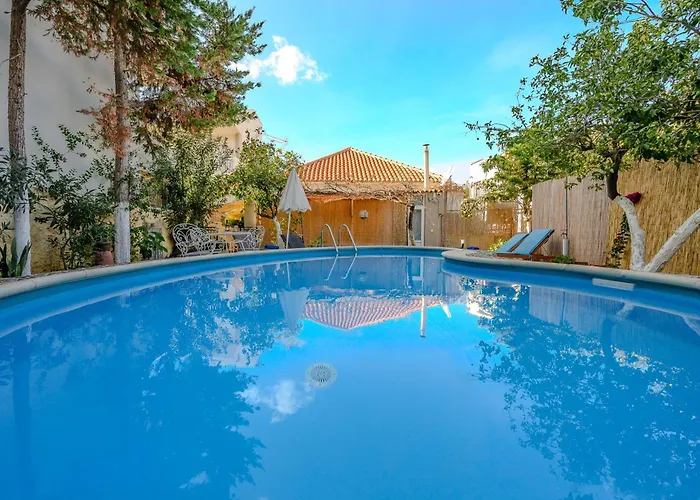 Seafalios Villa Hanya